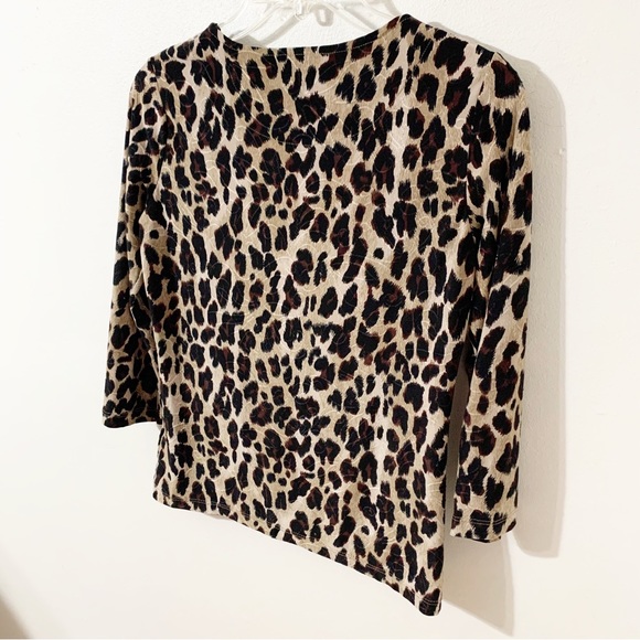 JM Collection Petites Leopard 🐆 Print Rounded Neckline 3/4 Sleeve Pullover Top - Picture 4 of 8